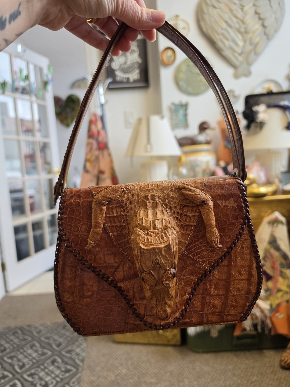 Vtg 1960 Genuine Brown Crocodile Embossed Leather Hand/Shoulder Bag